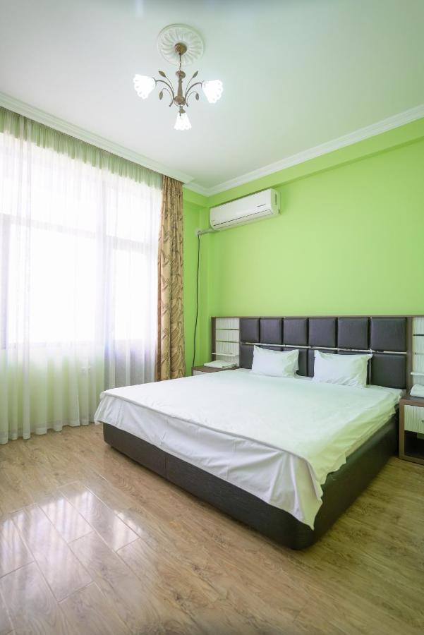 Apartments 37B Batum Dış mekan fotoğraf