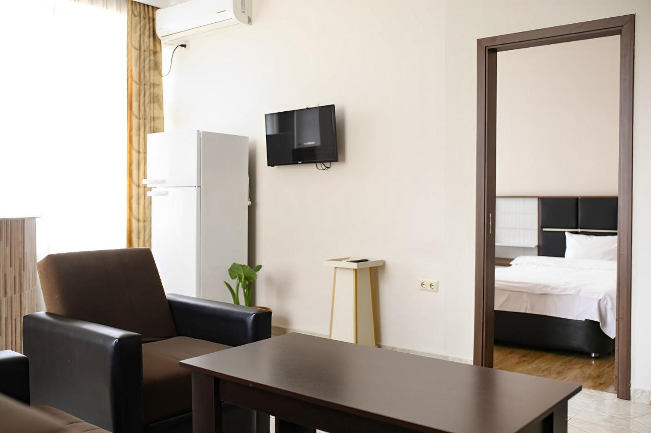 Apartments 37B Batum Dış mekan fotoğraf