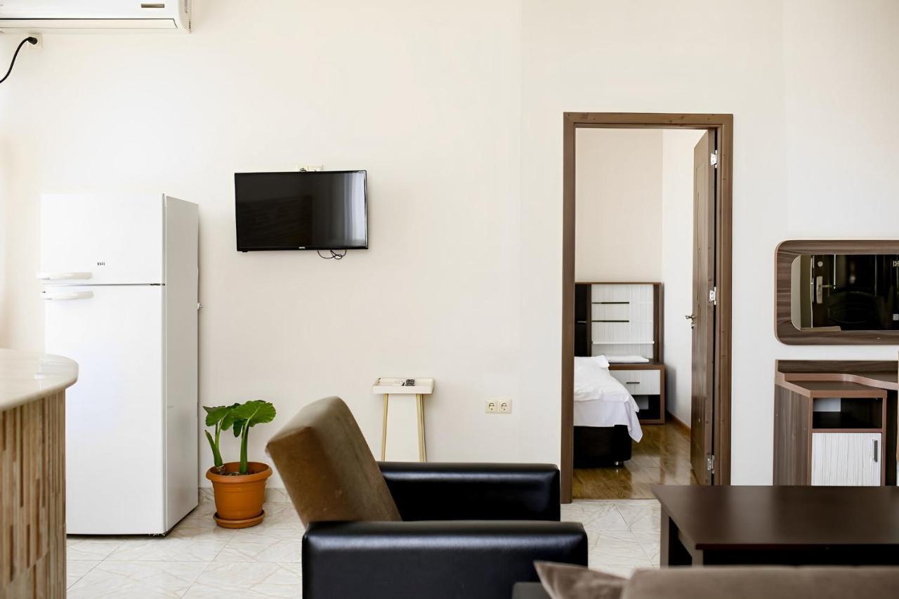 Apartments 37B Batum Dış mekan fotoğraf