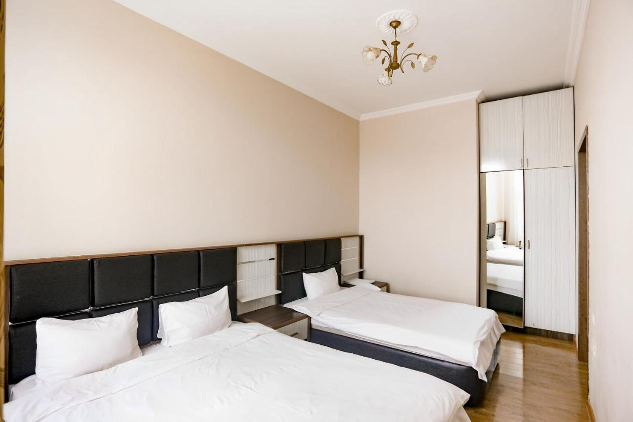 Apartments 37B Batum Dış mekan fotoğraf