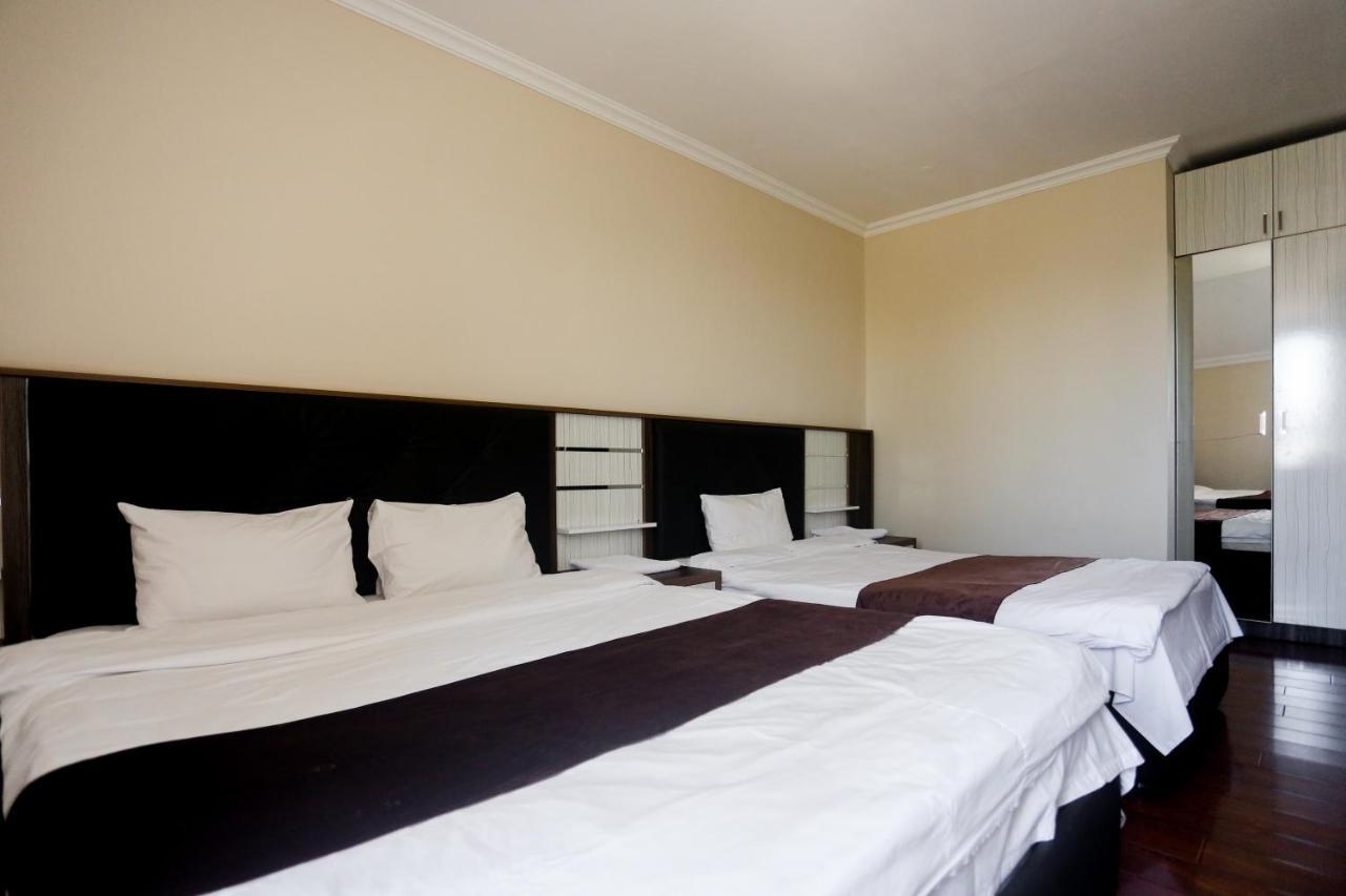 Apartments 37B Batum Dış mekan fotoğraf