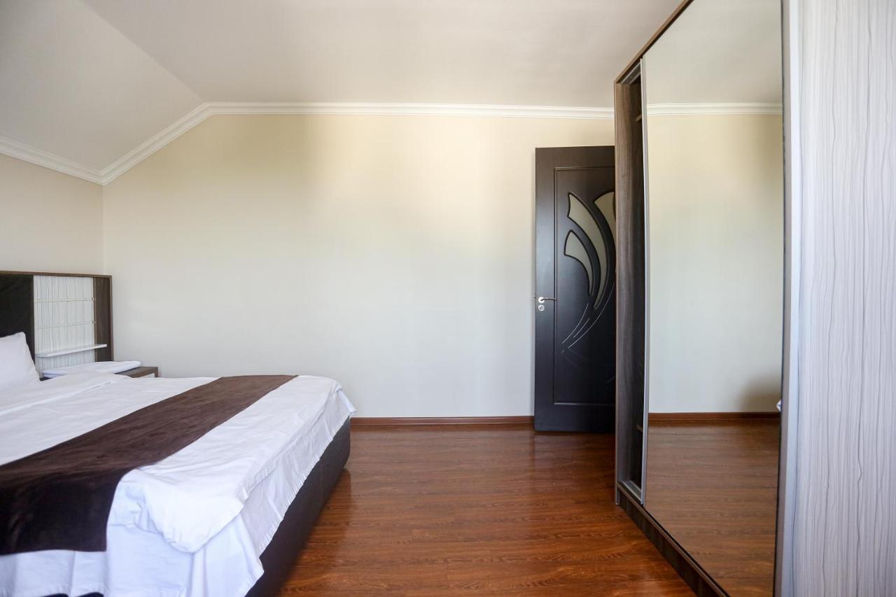 Apartments 37B Batum Dış mekan fotoğraf